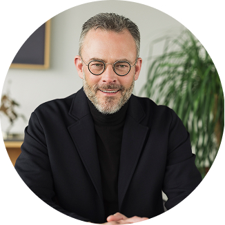 Karl Matthäus Schmidt + ' ' + Vorstandsvorsitzender, Quirin Privatbank AG
